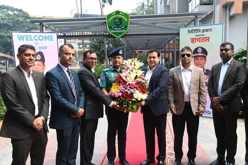 সিটিটিসি কার্যালয় পরিদর্শন করলেন ডিএমপি কমিশনার হাবিবুর রহমান