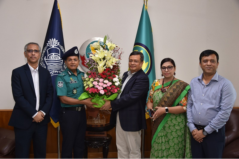 ডিএমপি কমিশনারের সাথে আইএফআইসি ব্যাংকের ব্যবস্থাপনা পরিচালকের সাক্ষাৎ