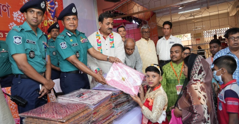 আমরা একসাথে পূজার আনন্দ উপভোগ করবো: ডিএমপি কমিশনার