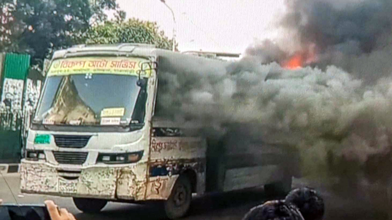 একদিন বিরতি দিয়ে ফের ৪৮ ঘণ্টার অবরোধ বিএনপির