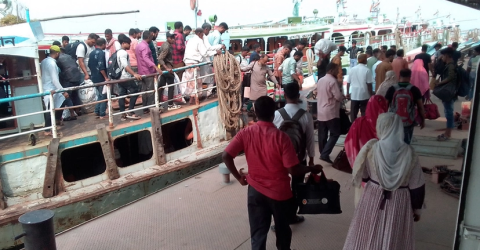 ৪৮ ঘণ্টা অবরোধ: দৌলতদিয়া-পাটুরিয়ায় ফেরি চলাচল স্বাভাবিক