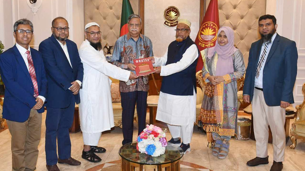 টেক্সটাইল ইঞ্জিনিয়ারদের বাজারের সঙ্গে তাল মিলিয়ে এগিয়ে যেতে হবে