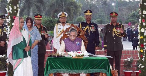 গণতন্ত্রকে প্রাতিষ্ঠানিক রূপ দিতে আইনের শাসন সুসংহত করতে হবে:রাষ্ট্রপতি