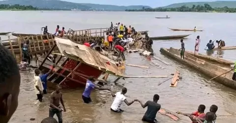 নৌকাডুবিতে মধ্য আফ্রিকায় ৫৮ জনের মৃত্যু