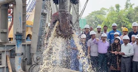 নোয়াখালীতে গ্যাসকূপের খনন কার্যক্রমের উদ্বোধন