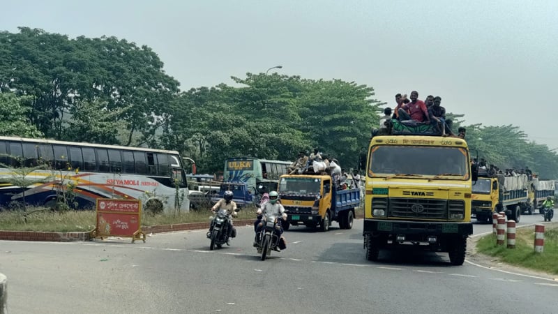 বঙ্গবন্ধু সেতু-ঢাকাগামী লেন বন্ধ, উত্তরে বাড়ছে যানবাহনের চাপ