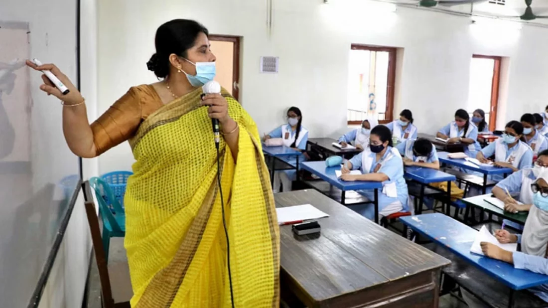 বেসরকারি স্কুল-কলেজে লাখো শিক্ষকের সংকট, যোগ্য শিক্ষক নেই!