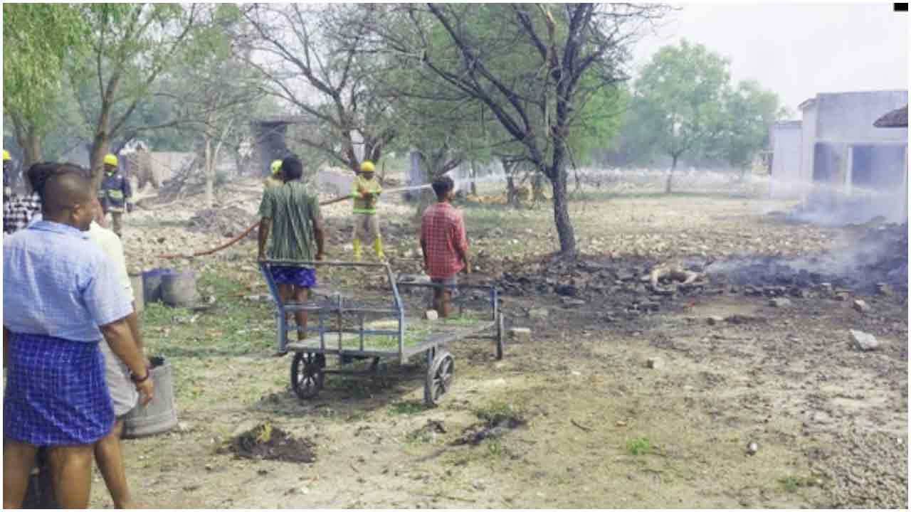 ভারতে ভয়াবহ বিস্ফোরণে নিহত অন্তত ৮