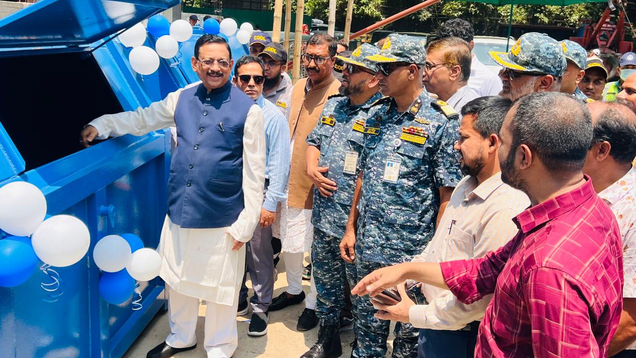 চসিকের পরিচ্ছন্নতা কার্যক্রমের গতি বাড়াতে নানামুখী কার্যক্রম