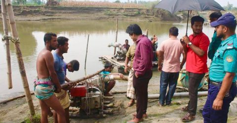 রংপুরে বালু খেকোদের রমরমা বাণিজ্য 