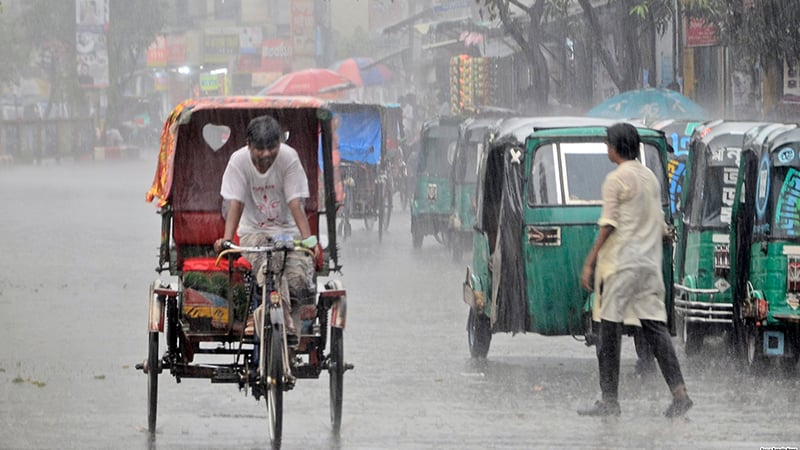 সারাদেশে তিন দিন ঝরবে বৃষ্টি, কমবে তাপপ্রবাহ