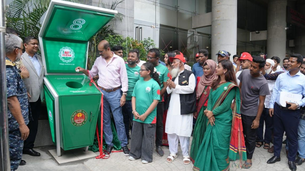 যত্রতত্র ময়লা না ফেলার আহ্বান ডিএনসিসি মেয়রের