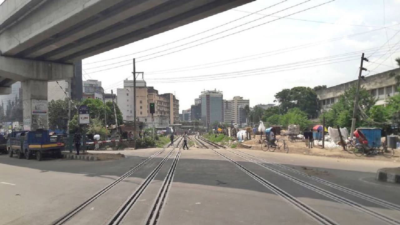 কারওয়ান বাজারে ট্রেনের ধাক্কায় যুবকের মৃত্যু