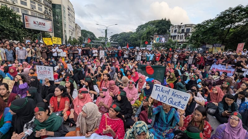 কোটা সংস্কার আন্দোলন: ফের শাহবাগ মোড় অবরোধ শিক্ষার্থীদের