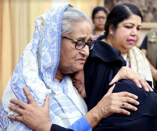 নিহতদের পরিবারের সদস্যদের প্রধানমন্ত্রীর আর্থিক সহায়তা প্রদান