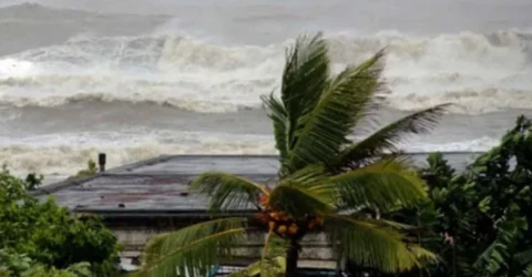 ঝোড়ো হাওয়াসহ বজ্রবৃষ্টি হতে পারে দেশের ১৩ অঞ্চলে