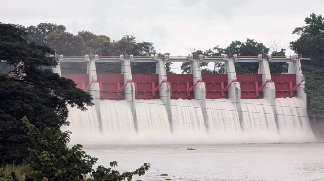 খোলা হলো কাপ্তাই বাঁধের ১৬ গেট