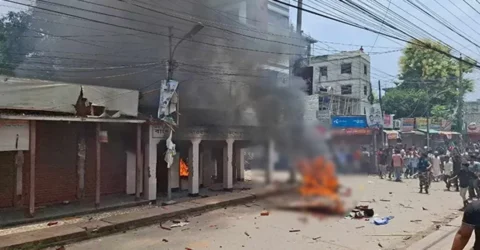 কিশোরগঞ্জে আওয়ামী লীগ অফিসে আগুন