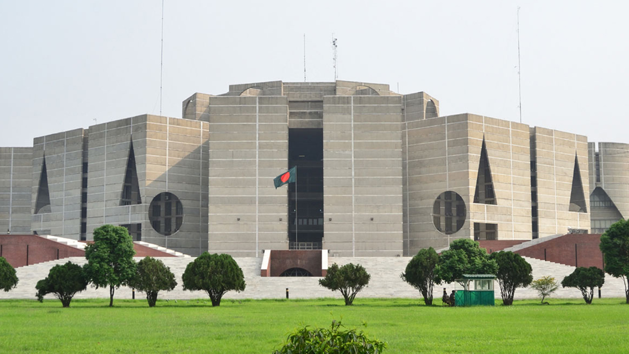 সংসদ থেকে হারিয়ে গেছে প্রায় ১ কোটি টাকা