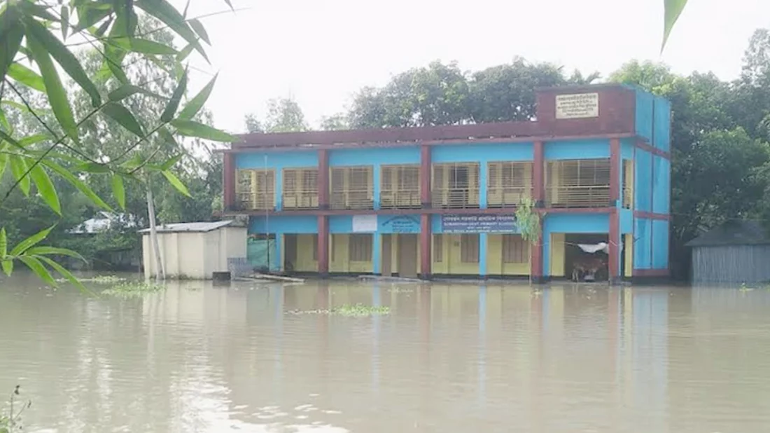 বিপৎসীমার ওপরে তিস্তার পানি, আতঙ্কে নদী পাড়ের মানুষ