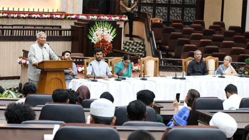 প্রধান উপদেষ্টার সঙ্গে শিক্ষার্থীদের যেসব আলোচনা হলো