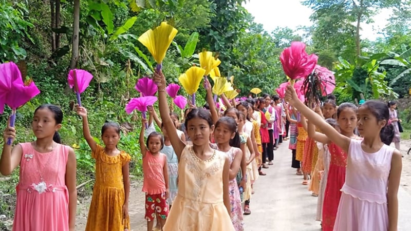 ৬১% তরুণী কর্ম ও শিক্ষা উন্নয়ন কর্মসূচির বাইরে