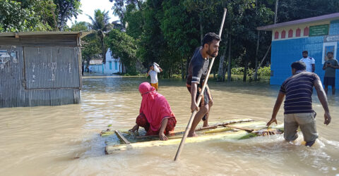 বন্যায় মৃত্যু বেড়ে ৭১