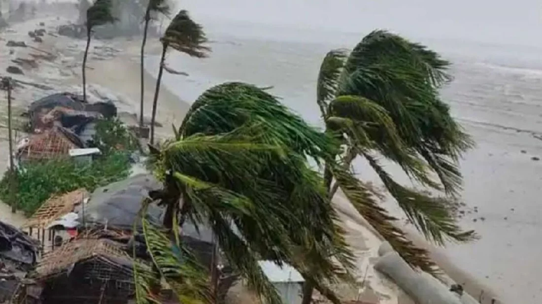 দেশের ৯ অঞ্চলে ৮০ কিলোমিটার বেগে ঝড়ের আভাস