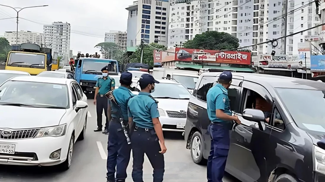 ঢাকায় একদিনে ট্রাফিক আইনে ৮৭০ মামলা, জরিমানা প্রায় ৩৬ লাখ