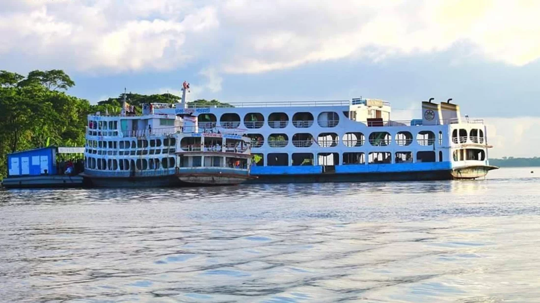 লক্ষ্মীপুর-ভোলা-বরিশাল রুটে নৌযান চলাচল বন্ধ