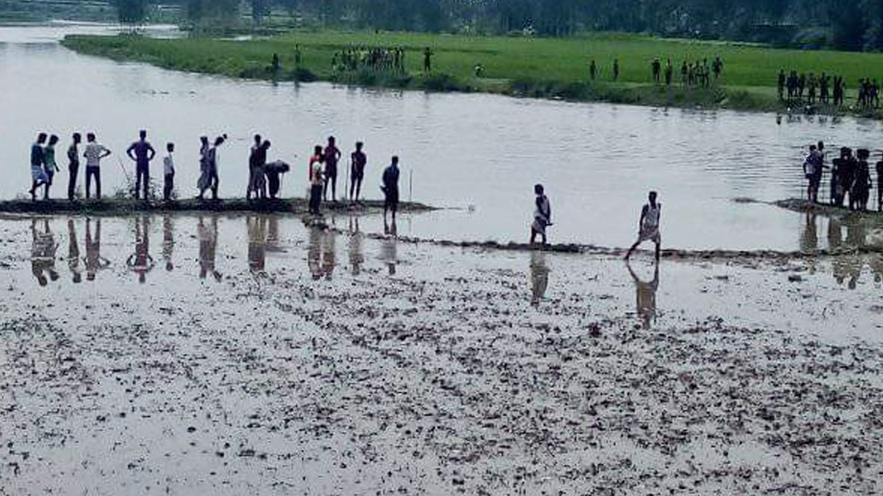 নদীতে গোসলে নেমে নিখোঁজ, সাড়ে ৩ ঘণ্টা পর মিলল কিশোরের মরদেহ