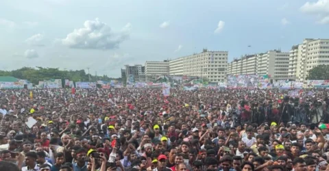 শিল্পাঞ্চলে শান্তিপূর্ণ পরিবেশ রক্ষায় শ্রমিক দলের বিশাল সমাবেশ