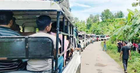 বিশেষ নিরাপত্তায় সাজেক থেকে ফিরছেন পর্যটকরা