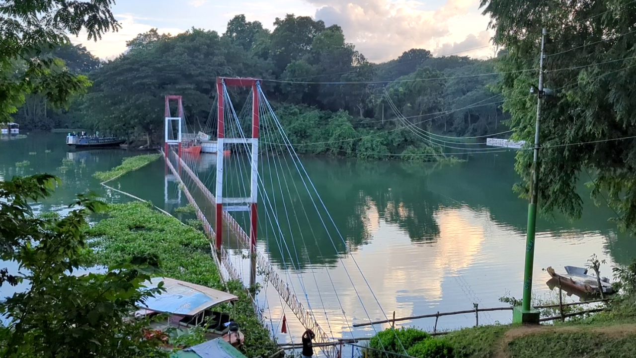 হাজারের বেশি হোটেল মালিক-শ্রমিক গুণছেন কোটি টাকার ক্ষতি