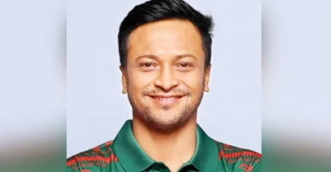 দেশে আসছেন সাকিব