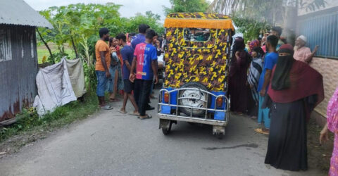 মুন্সীগঞ্জে বৃদ্ধাকে কুপিয়ে হত্যা