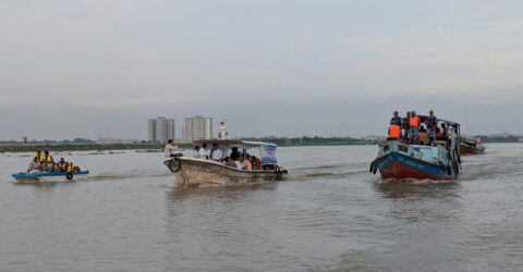 অবৈধভাবে ইলিশ শিকার করায় পটুয়াখালীর অর্ধশত জেলে কারাগারে