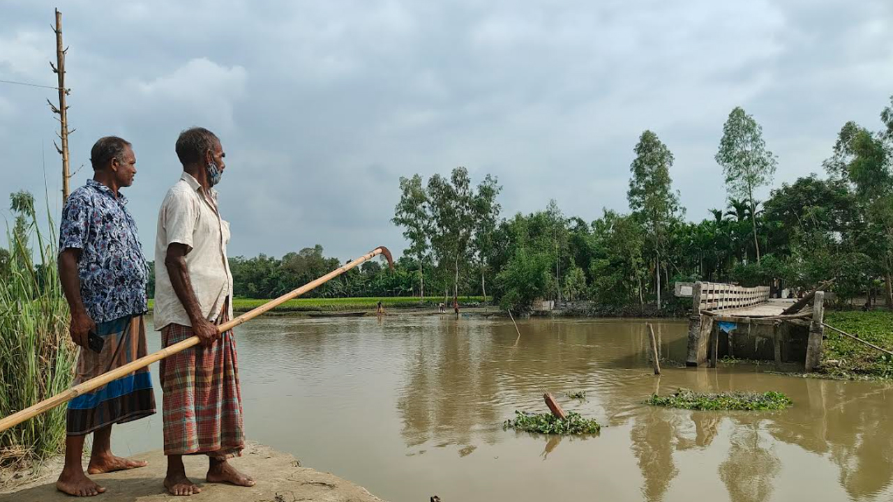 ‘ব্রিজখ্যান যে ঠিক করা নাগবে, সেই চিন্তা কারো মাথাত নাই’