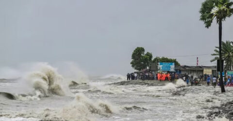 কবে আঘাত হানবে ঘূর্ণিঝড় ডানা? আছড়ে পড়বে কোথায়?