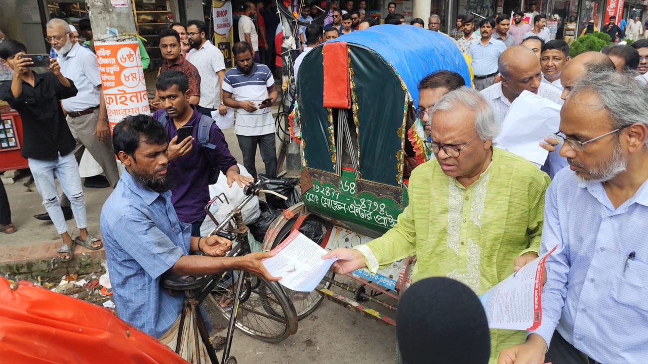 কোনো কোনো উপদেষ্টা আ.লীগকে পুনর্বাসনের কথা বলছেন : রিজভী