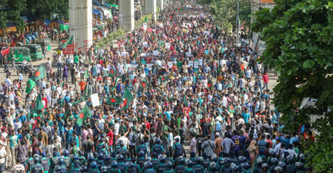 আন্দোলনকারীদের বিরুদ্ধে মামলা না নেওয়ার নির্দেশনা