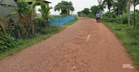 কাজ ফেলে ঠিকাদার উধাও চুক্তি বাতিলের সুপারিশ