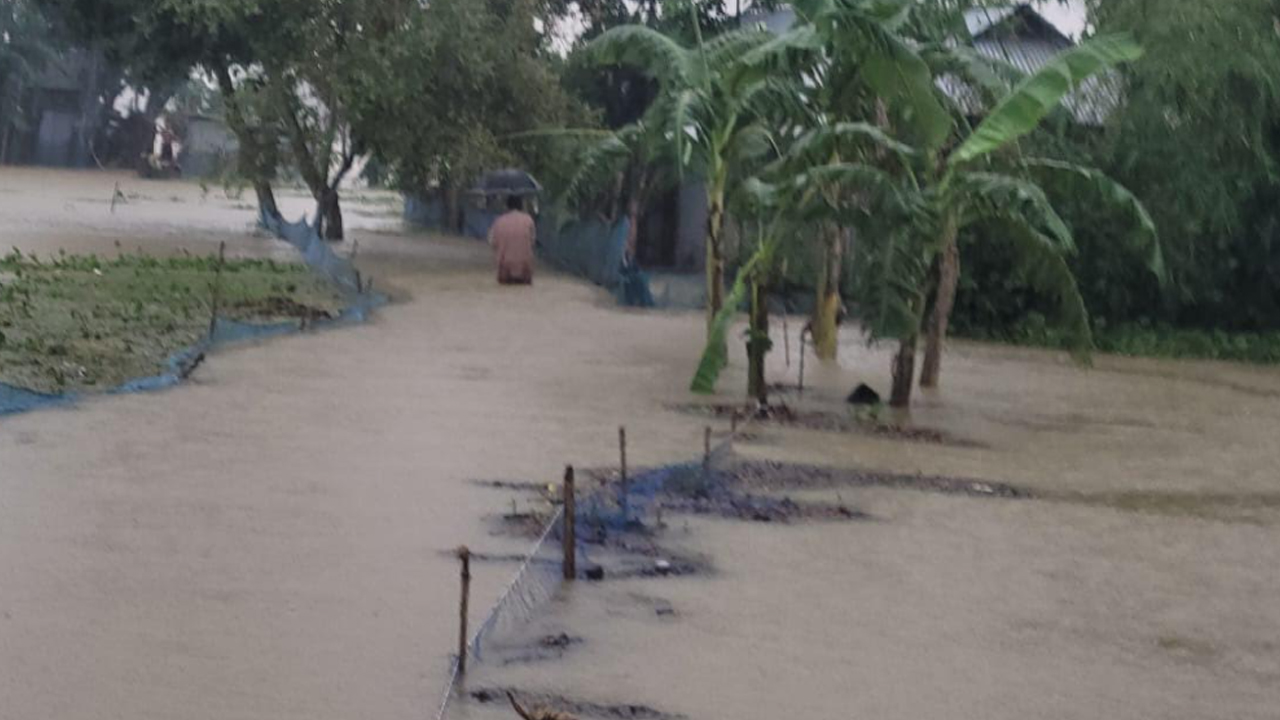 তিন উপজেলায় প্লাবিত হচ্ছে নতুন নতুন গ্রাম