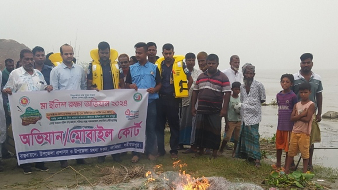 নিষেধাজ্ঞা অমান্য করে ইলিশ শিকার, ২৭ জেলে আটক