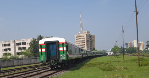 খুলনা থেকে দুটি ট্রেনের যাত্রা বাতিল