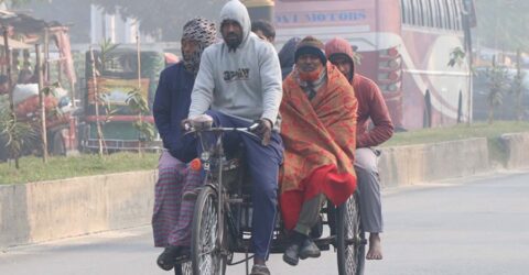 উত্তরাঞ্চলে জেঁকে বসছে শীত, হাসপাতালে বাড়ছে ভিড়