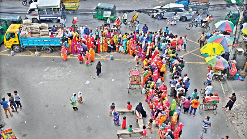 ভর্তুকি মূল্যে টিসিবি’র পণ্য পাবেন গার্মেন্টস শ্রমিকরা