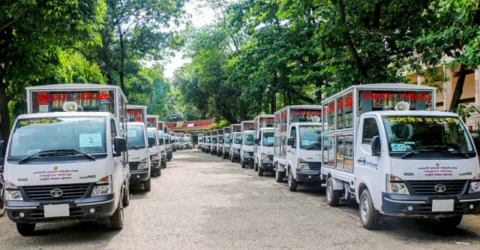 ‘সাময়িক’ বন্ধ হচ্ছে বিশ্বসাহিত্য কেন্দ্রের ভ্রাম্যমাণ লাইব্রেরি