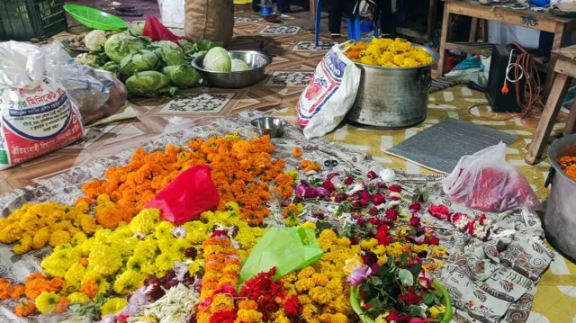 ফুল চুরি করে ইসকন মন্দিরে পূজা, শাস্তি পেলেন বাকৃবির তিন শিক্ষার্থী