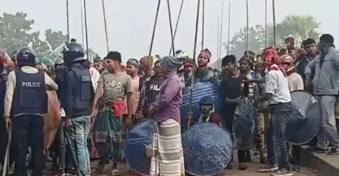 ফরিদপুরে মাইকে ঘোষণা দিয়ে সংঘর্ষের ঘটনায় মামলা, গ্রেপ্তার ৫